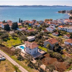 3 bedroom villa with pool, near Zadar, sleeps 8